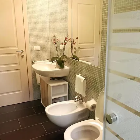 Resicence Solare Con Piscina 2 * Sueglio