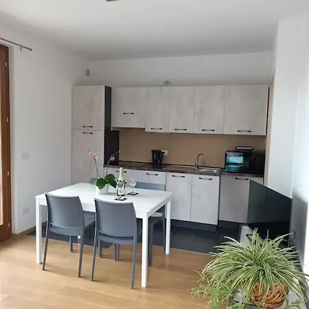 Resicence Solare Con Piscina 2 Sueglio