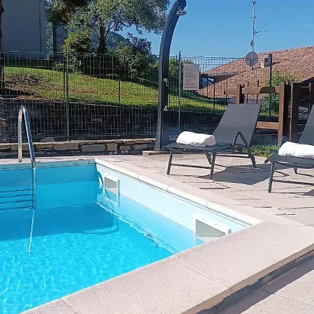 Resicence Solare Con Piscina 2 Apartament *
