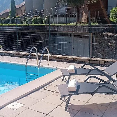 Resicence Solare Con Piscina 2 * Sueglio